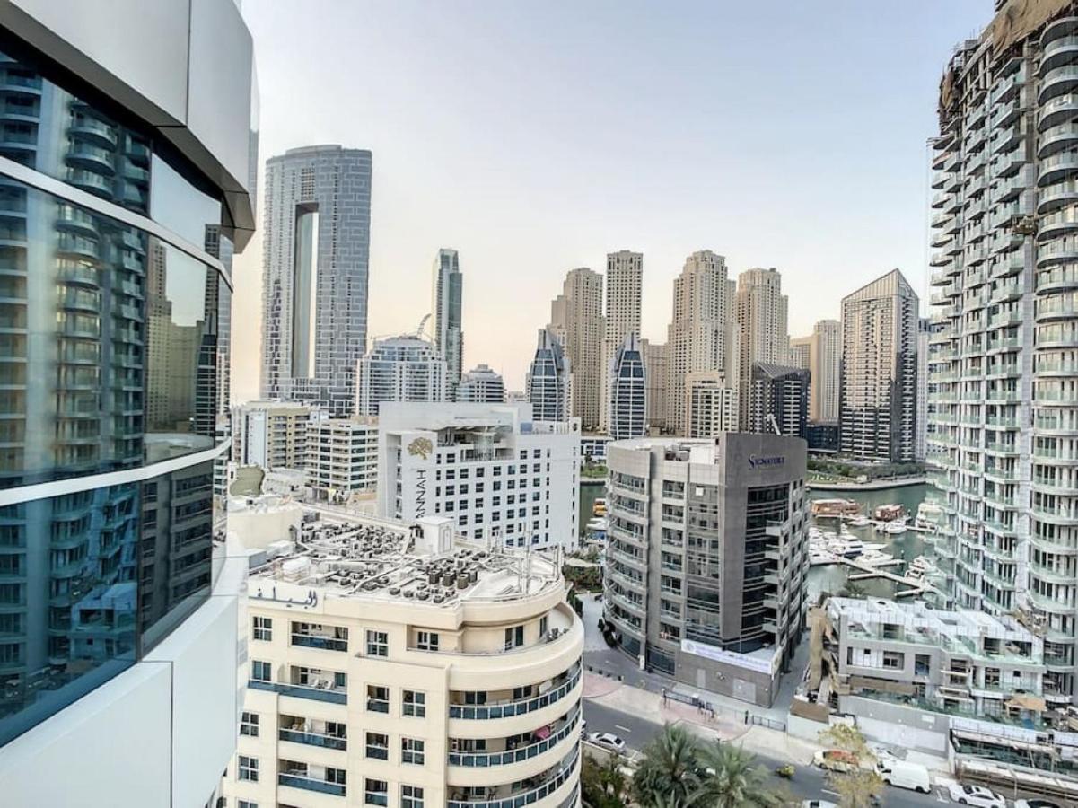The Zen Tower - Peace Three Bedroom * Dubai